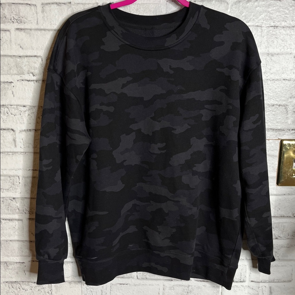 Lululemon Perfectly Oversized Crew sweatshirt camo - Picture 3 of 6